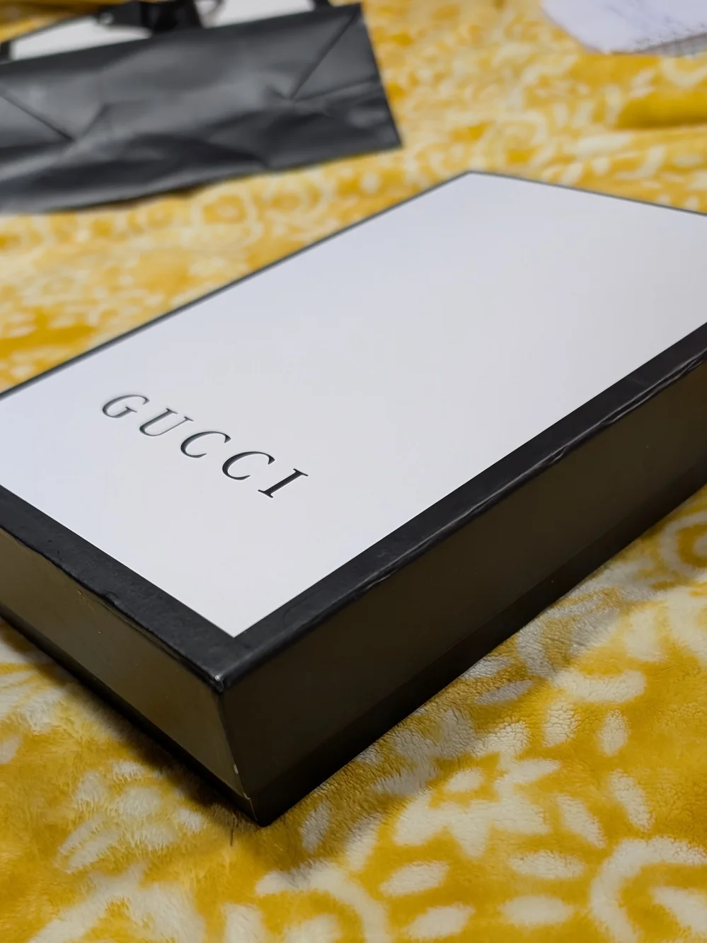 GUCCI White & Black Logo Box